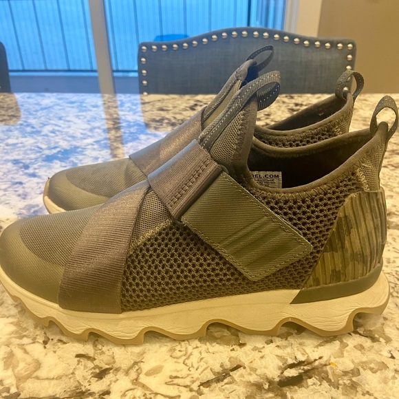 Sorel kinetic sneaker camo Clearance
